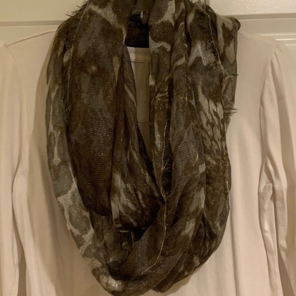 Collection eighteen green brown tan camouflage camo colors scarf wrap - Picture 4 of 10